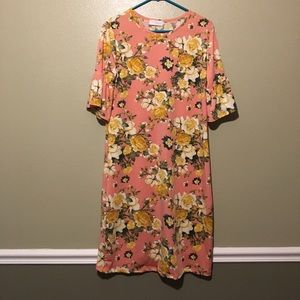 Floral shift dress ruffle sleeve